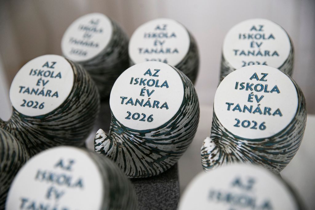 év tanára.jpg
