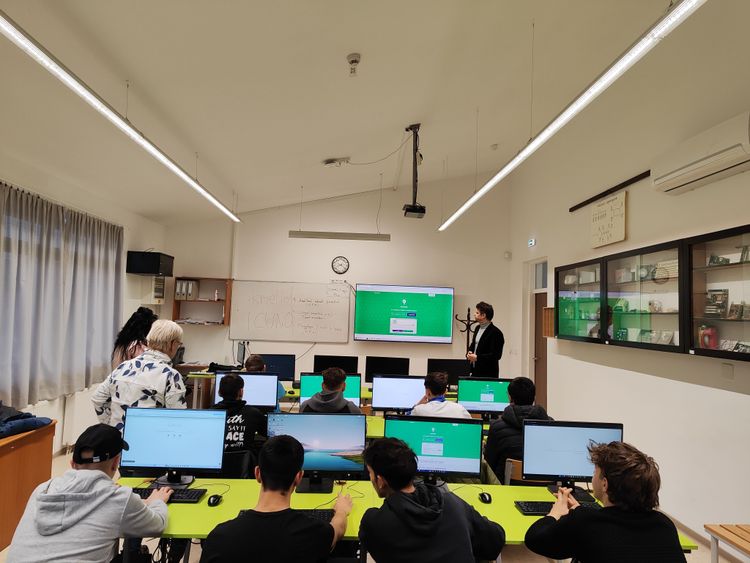 Tanulástámogató matematikai oktatóprogramot próbáltunk ki