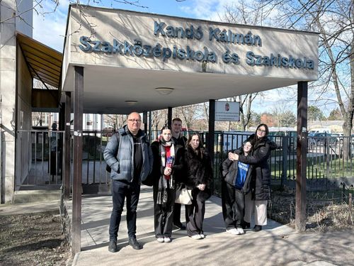 Idegen nyelvi versenyen vettünk részt