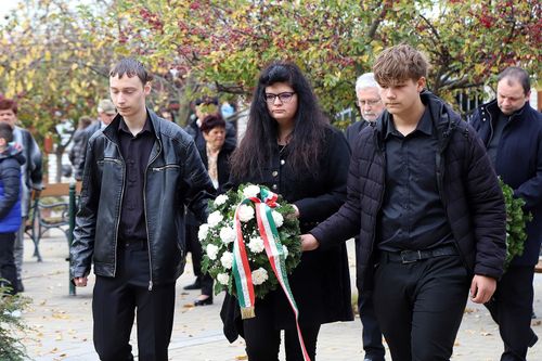 Városi megemlékezésen vettünk részt